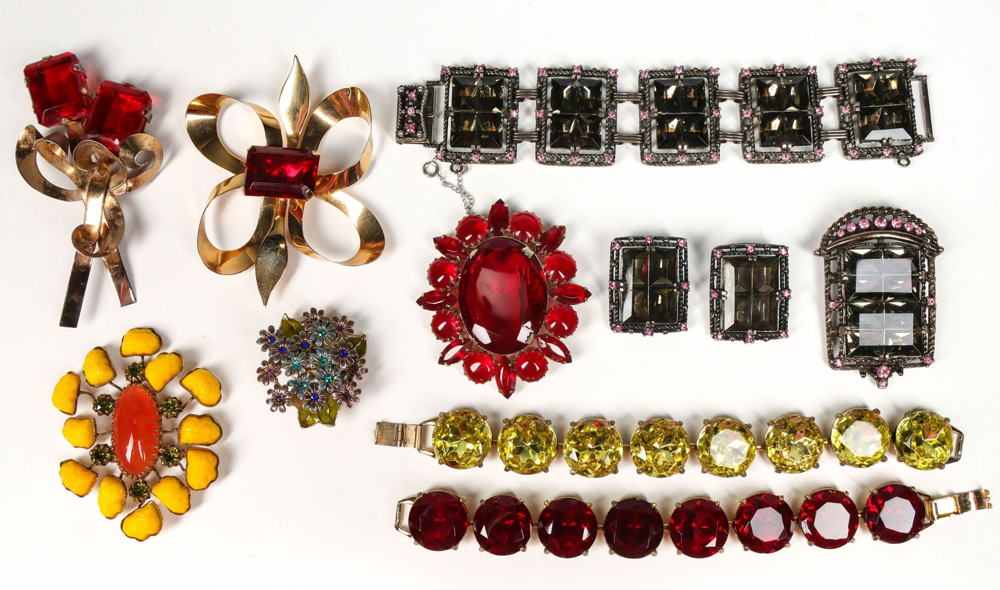 A COLLECTION OF STERLING & OTHER BETTER COSTUME JEWELRY