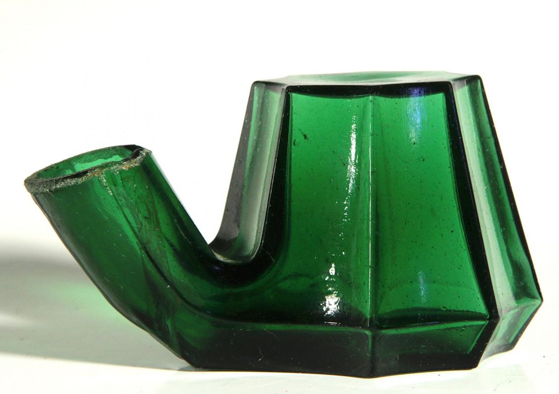LATE 19TH CENTURY GREEN GLASS TEA KETTLE INKWELL