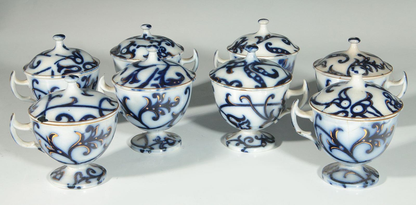 EIGHT 'ROYAL LILY' PATTERN FLOW BLUE COVERED CUPS