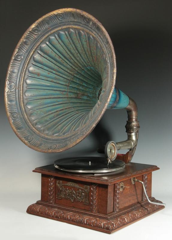 A C. 1900 OAK CASE PHONOGRAPH WITH OUTSIDE HORN