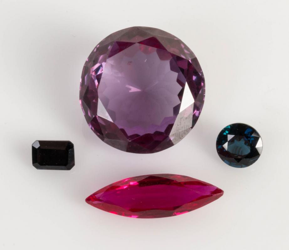 DIAMOND, SAPPHIRE, RUBY AND OTHER LOOSE GEMSTONES