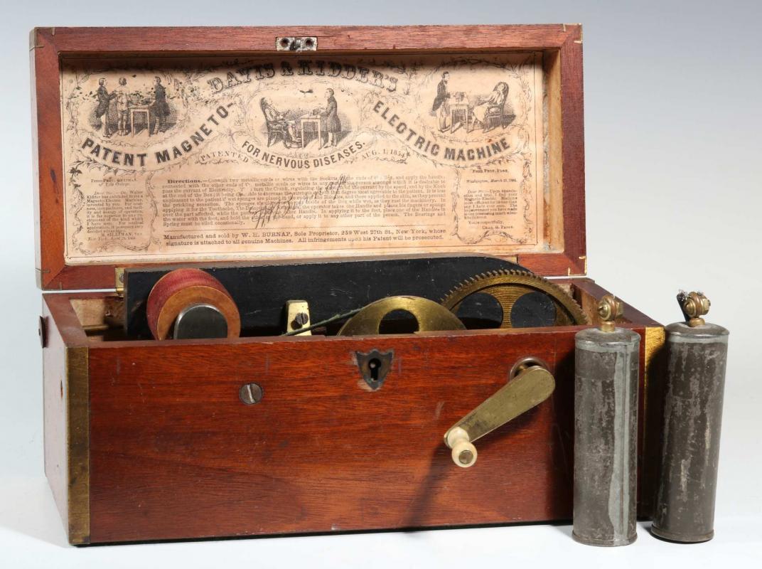 A 19TH C DAVIS & KIDDER QUACK MEDICAL DEVICE