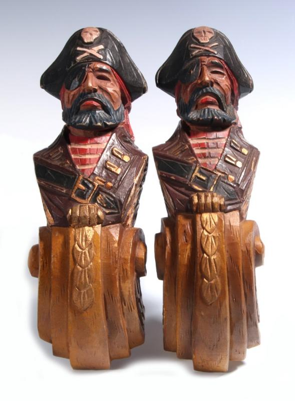 A PAIR CARVED WOOD PIRATE BUST PILASTERS