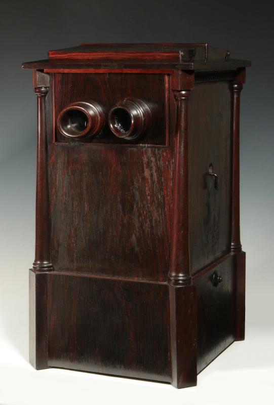 A CIRCA 1875 ROSEWOOD TABLE TOP STEREOVIEWER 