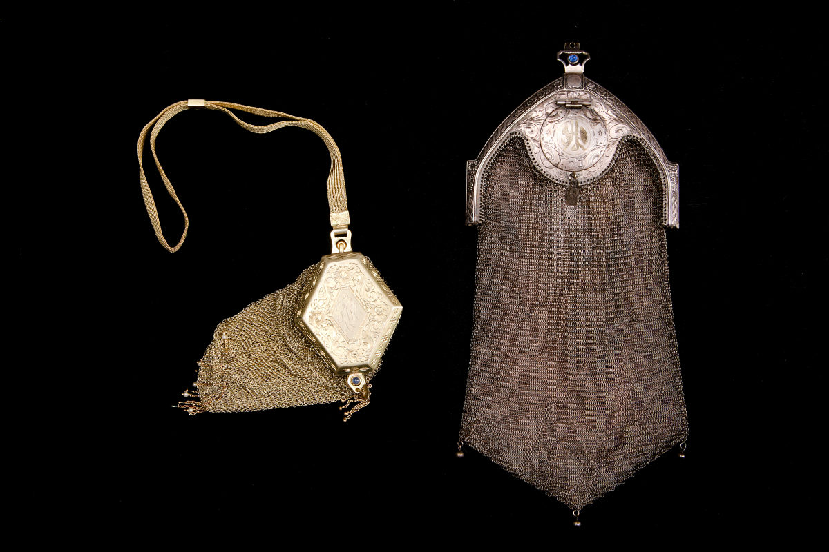 UNUSUAL 1920s MESH EVENING BAGS WITH COIN HOLDERS