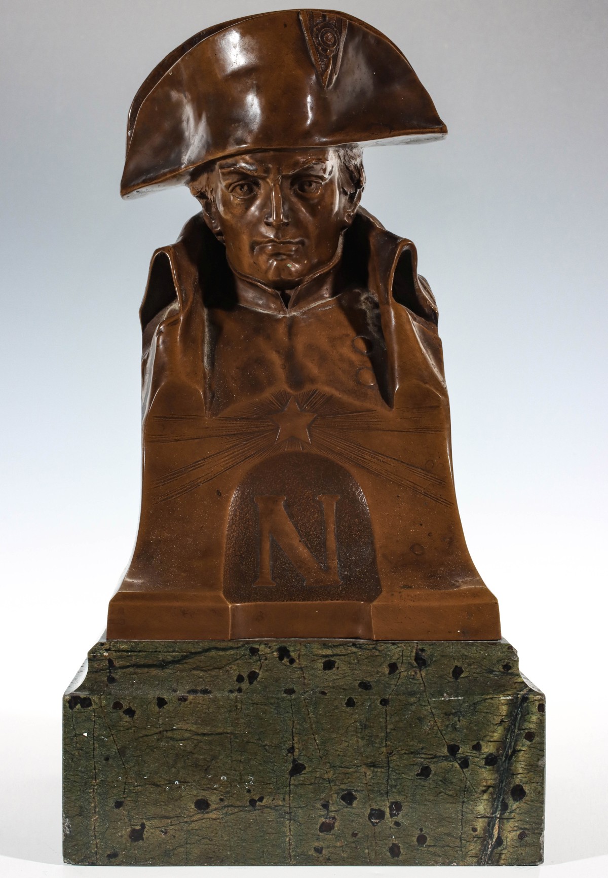 BRONZE BUST OF NAPOLEON ON EXOTIC MARBLE PLINTH