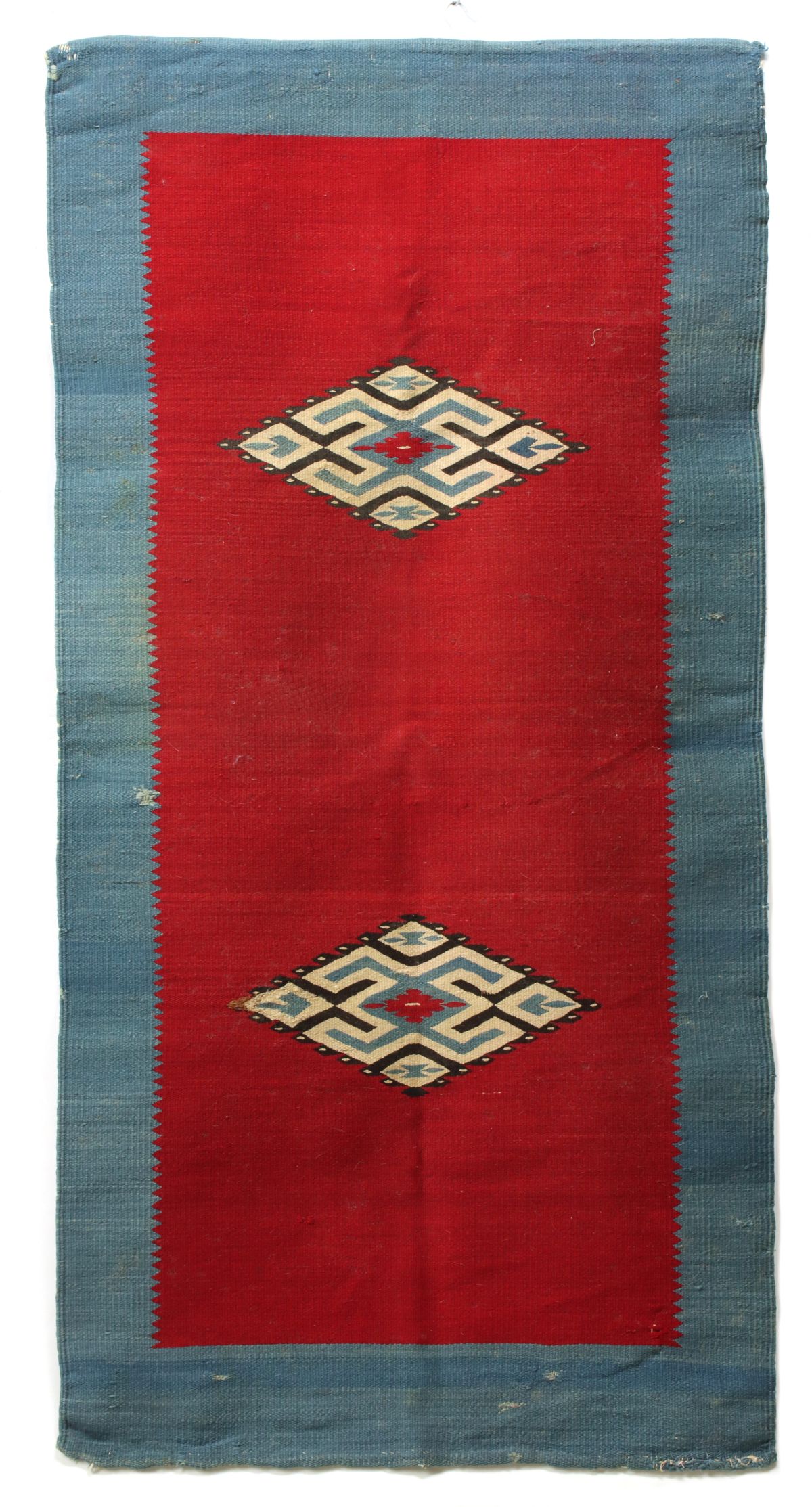 A GOOD EARLY 20TH C. RIO GRANDE OR CHIMAYO WEAVING