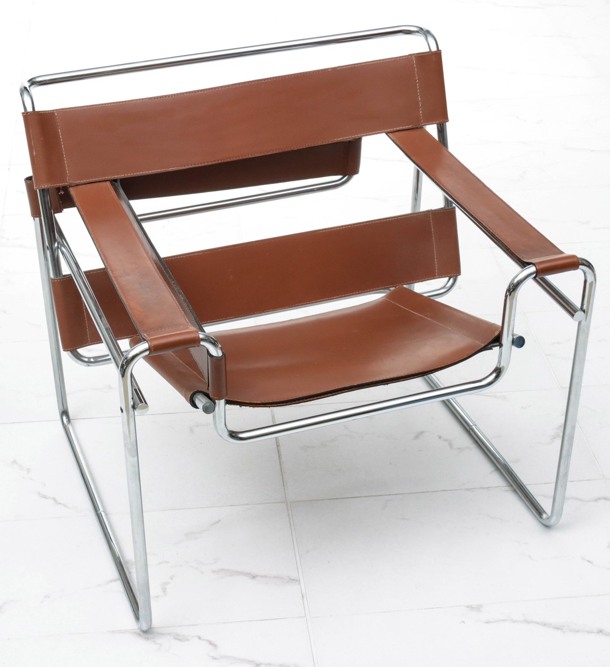 A MARCEL BREUER WASSILY CHAIR FOR KNOLL - AS FOUND