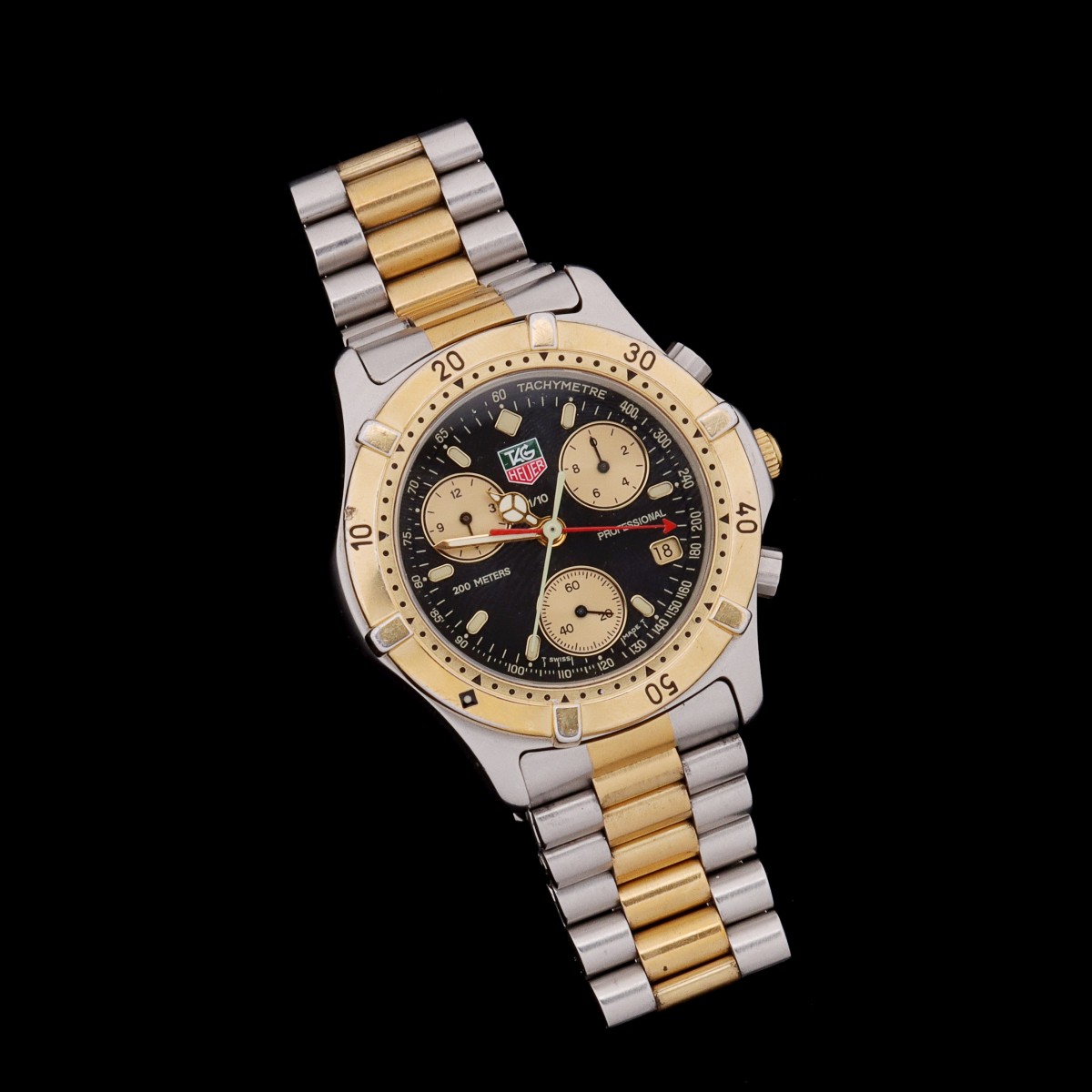 A TAG HEUER MEN'S STAINLESS STEEL CHRONOGRAPH