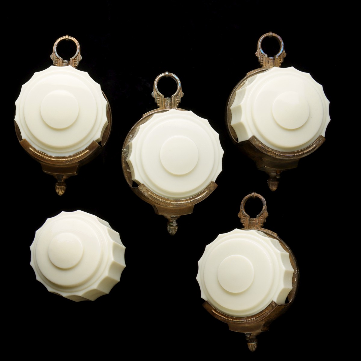 FOUR EARLY 20TH C. WALL LIGHTS WITH CUSTARD GLASS